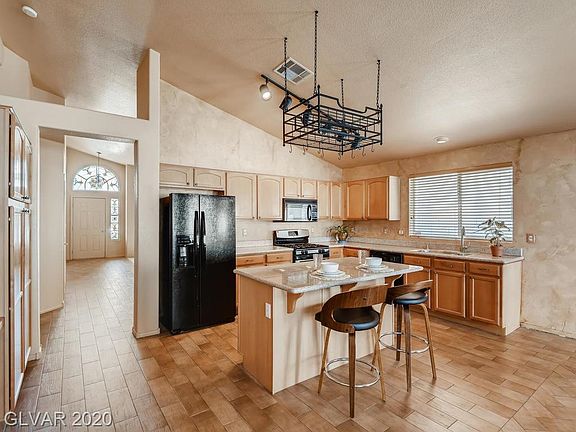 5th image of 5422 Barstow Ct