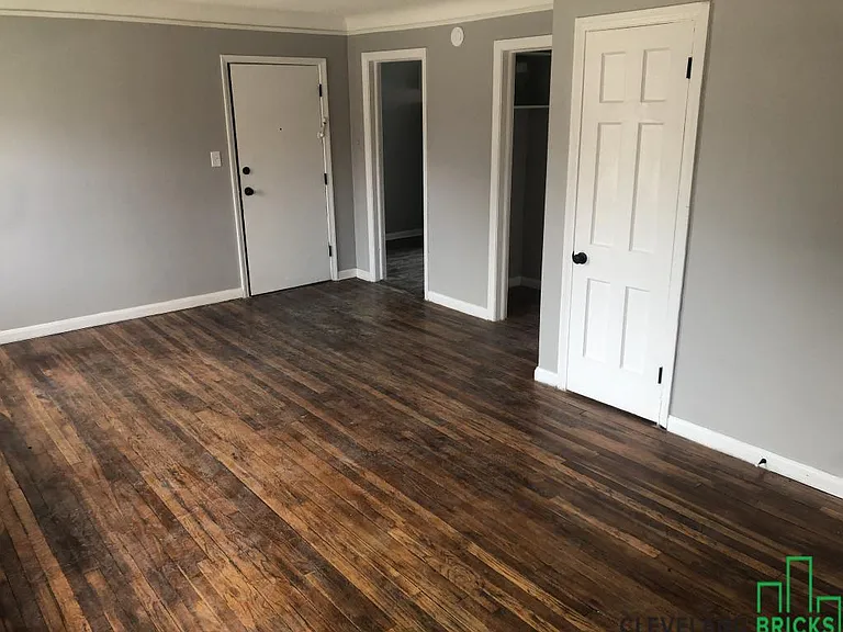 1544 Coventry Rd — Photo 3