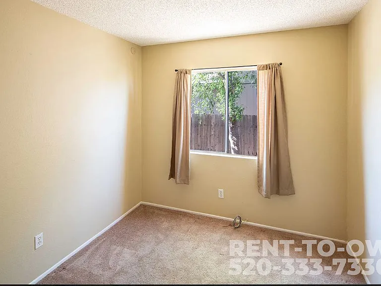8661 N Newhill Ave — Photo 12