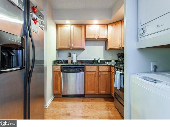 2nd image of 200-10 Lombard St #543