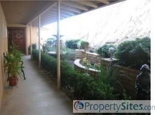 3433 E Holly Circle Dr, Highland, CA 92346