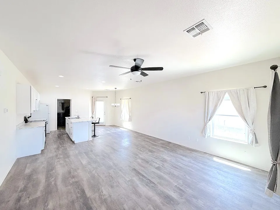 602 Camino Andres