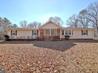 155 Dana Dr, Fayetteville, GA