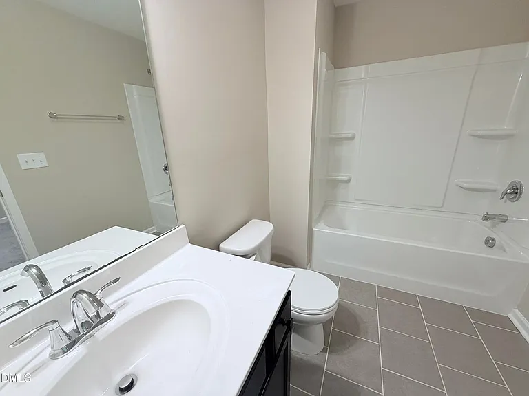 572 Chessie Sta — Photo 11