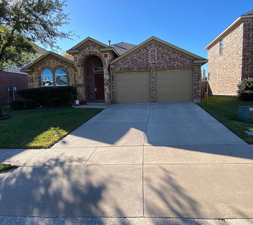 1st image of 4325 Mountain Crest Dr