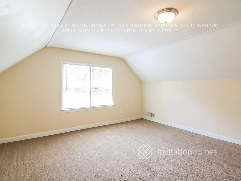 1952 Red Rose Ln — Photo 13