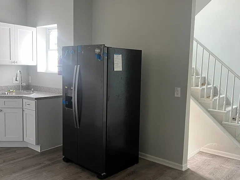 625 Dekalb St #4 — Photo 4