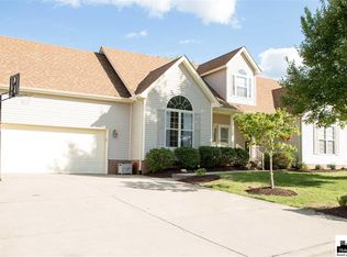 25 Market St, Hurricane, WV 25526