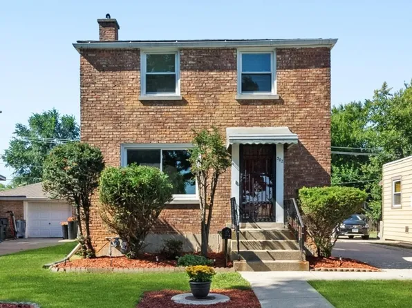 302 Rice Ave, Bellwood, IL 60104