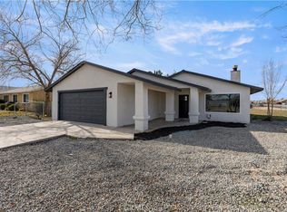 12850 Lakota Rd, Apple Valley, CA 92308