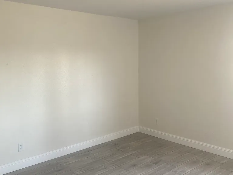 2460 Angela St #4 — Photo 19