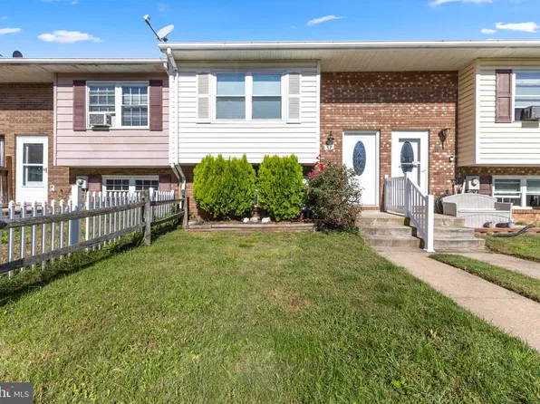 78 Carnival Dr, Taneytown, MD 21787