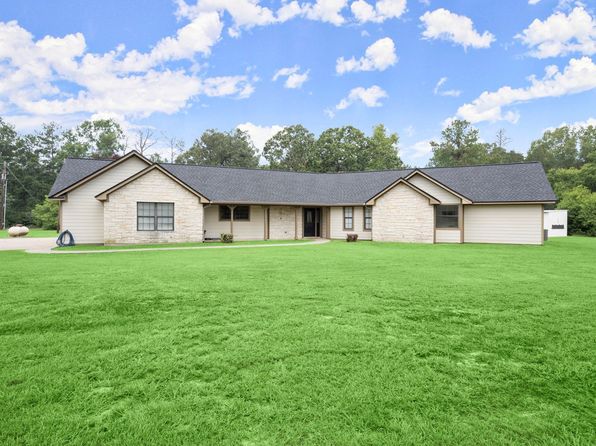 272 Brownwood Trl, Livingston, TX 77351