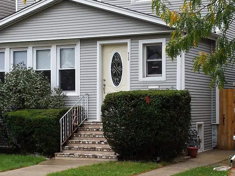 6136 W School St #8/21 — Photo 22