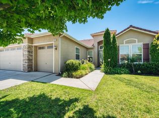 3334 Sierra Madre Ave, Clovis, CA