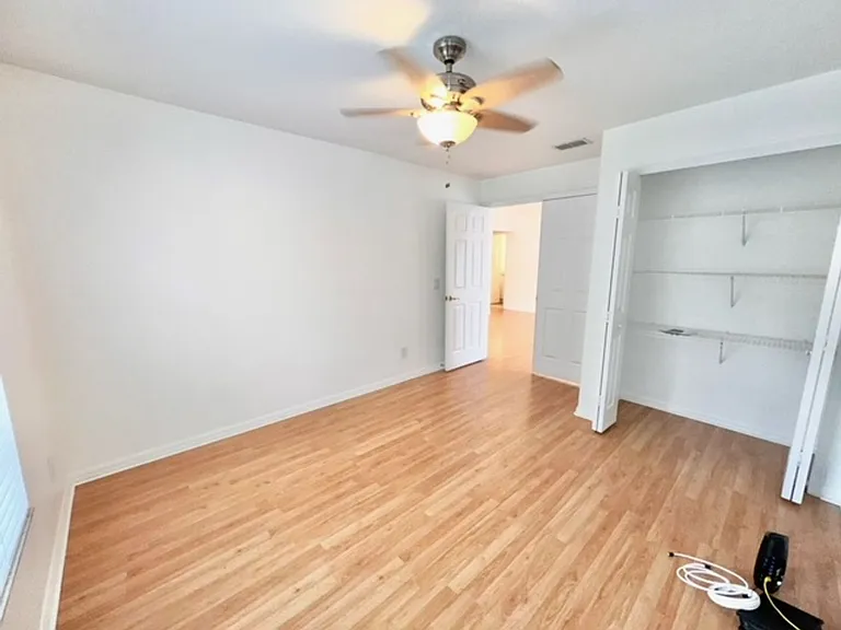 4403 Brookdale Ct — Photo 13