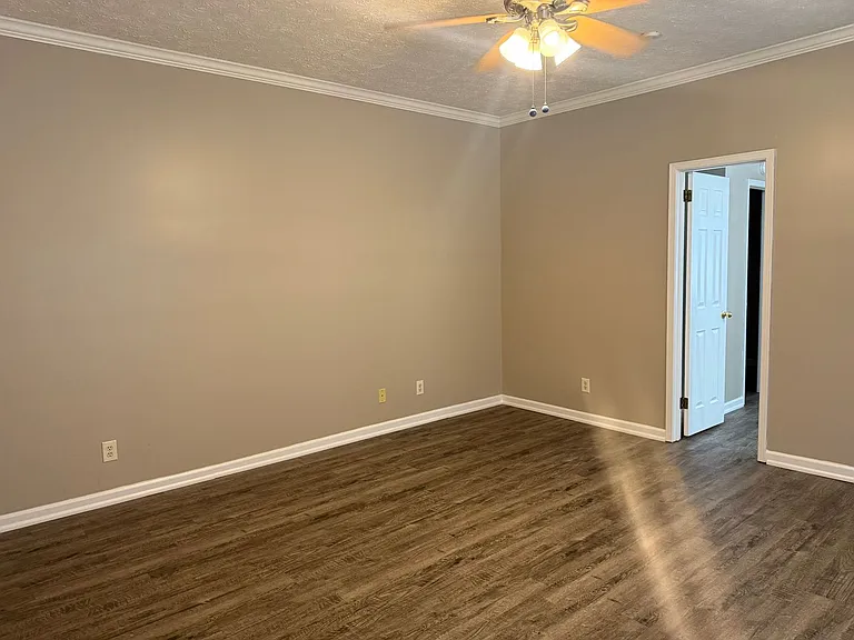 1944 Woodrun Dr — Photo 28
