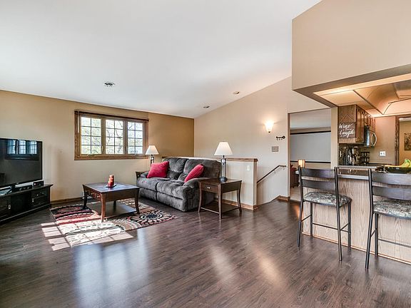 3rd image of 1445 Sun Valley Dr Unit 201