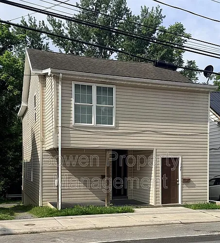 125 E Main St Photo 1