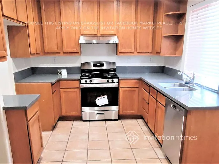488 Vista Del Sol — Photo 8