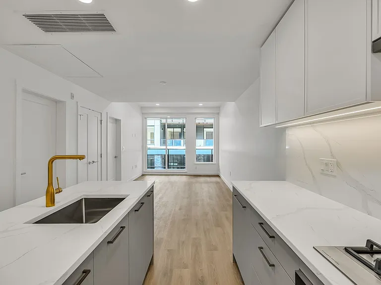 375 Clayton St #313 — Photo 7