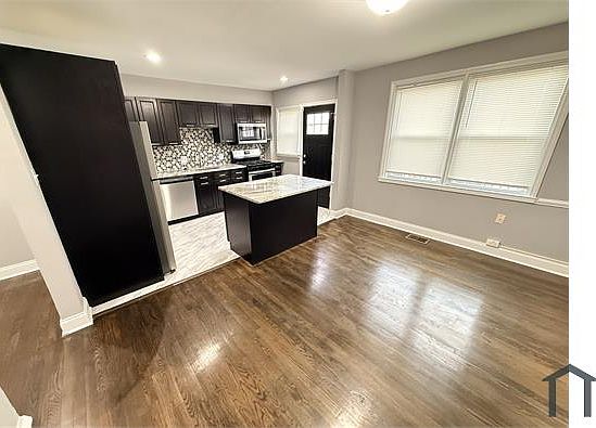 3rd image of 1335 Gittings Ave
