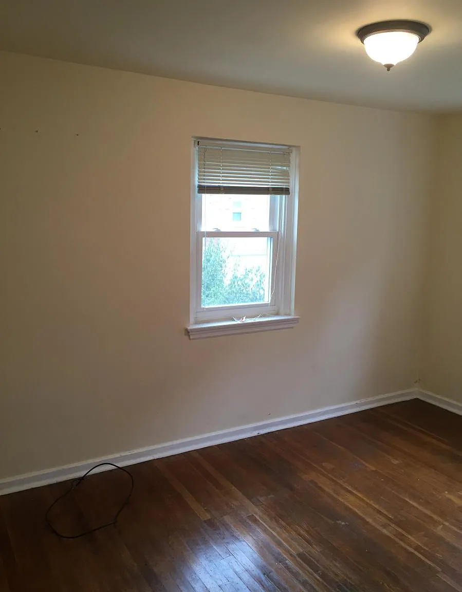 2 bed, 900 sqft, $1,500 — Photo 4