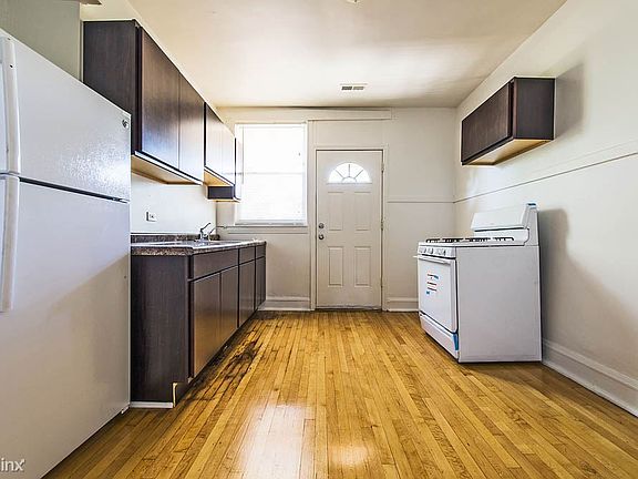 5401 W LeMoyne St Apartments Chicago Kitchen_01