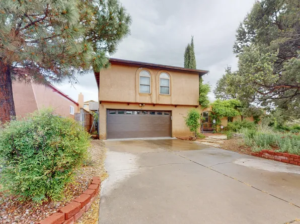 6200 Lola Dr NE, Albuquerque, NM 87109