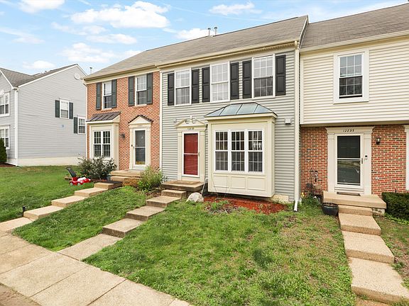 3rd image of 12893 Hunterbrook Dr
