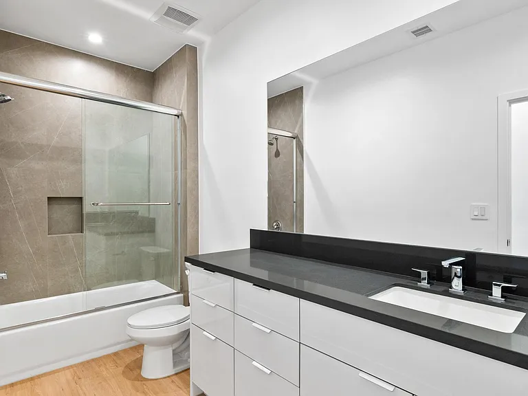 18203 Sunburst St — Photo 12