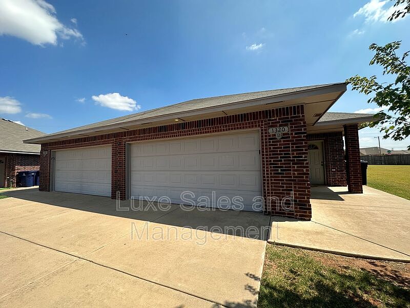 1st image of 1320 Garden Gate Dr Unit B