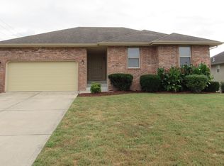 5208 S Tanager Ave, Battlefield, MO 65619