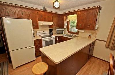 5th image of 561 49th Ave NE