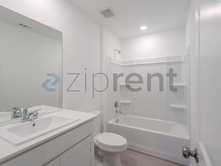 31416 Pratola Serra Cir — Photo 24