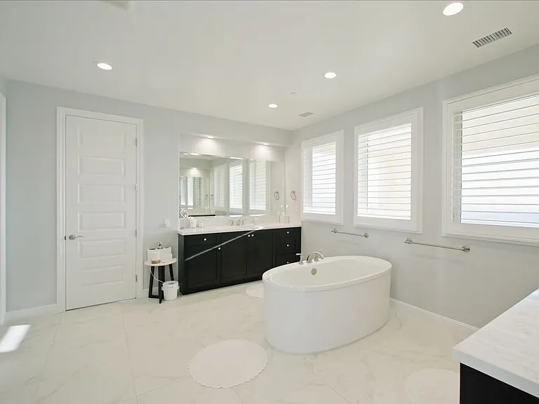 20326 W Liverpool Way — Photo 33