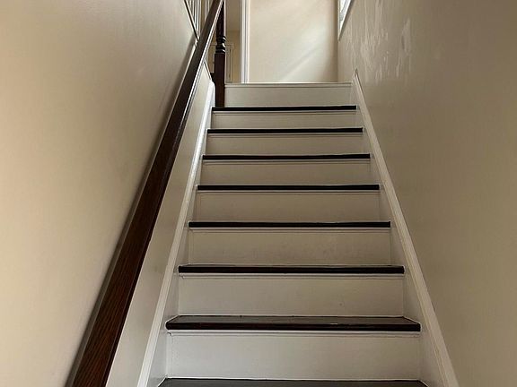 4th image of 78 Woodland Ave #2
