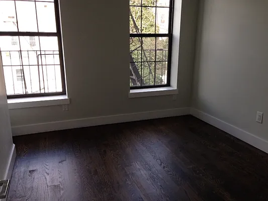 Rented by Premier Metro Realty Corp | media 44