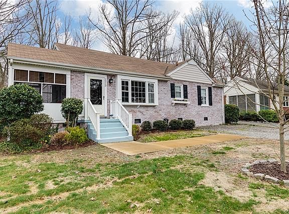 3rd image of 1213 Starling Dr