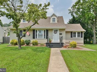 510 Clymer Ave, Morrisville, PA 19067