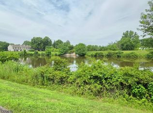 3705 Pinhorn Dr, Bridgewater, NJ 08807