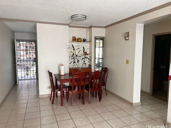 3095 Ala Ilima St APT 405, Honolulu, HI 96818