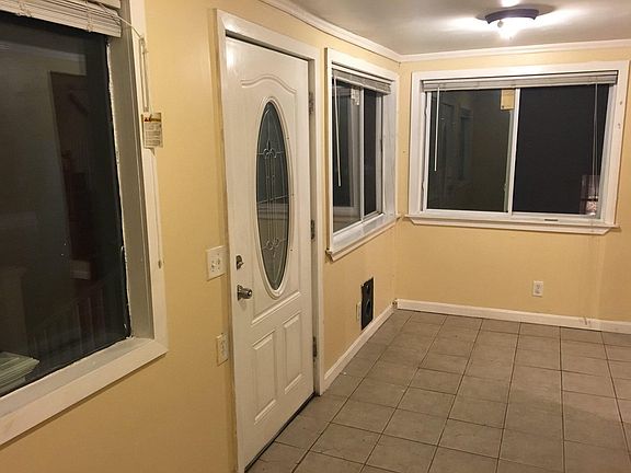 Mud Room, Entry