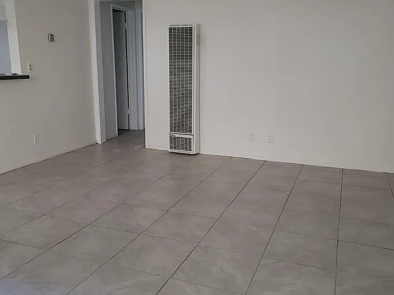 1765 Cedar Ave #2R — Photo 5