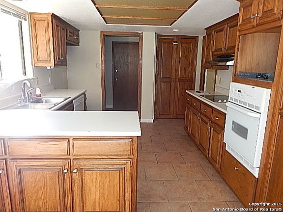 3rd image of 8435 Kingsway St
