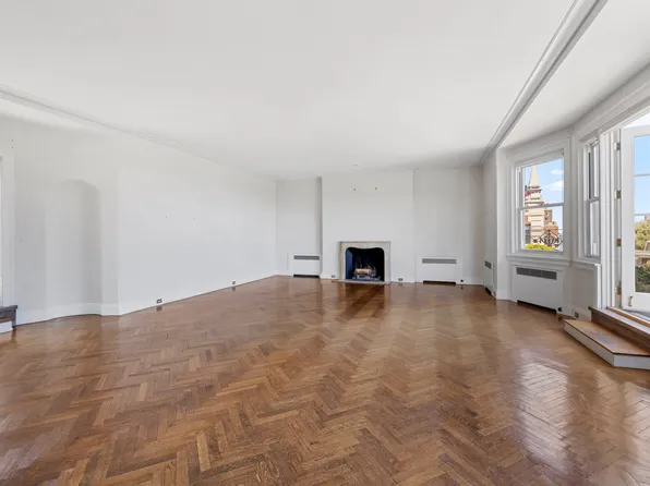 1 East End Avenue image 8 of 14