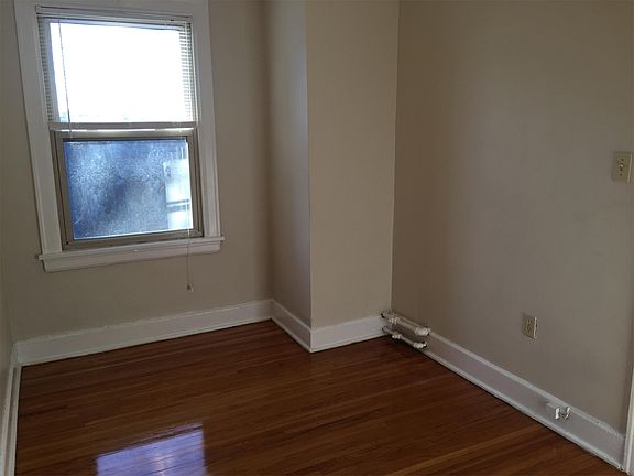 5th image of 1130 Parker St APT 417