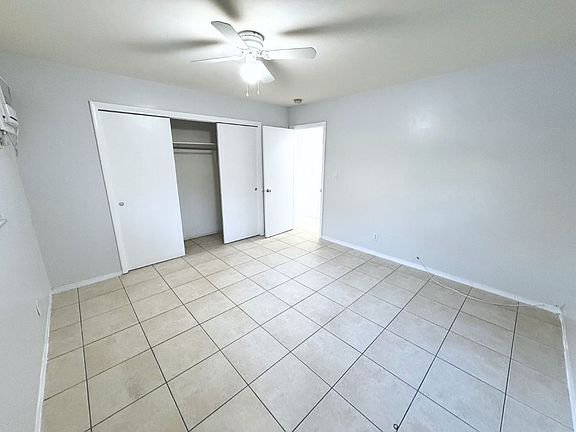 5th image of 909 SE 14th Ct #11309890