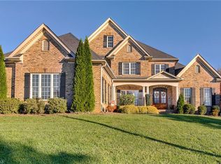 951 Berryhill Ln, Winston Salem, NC 27106
