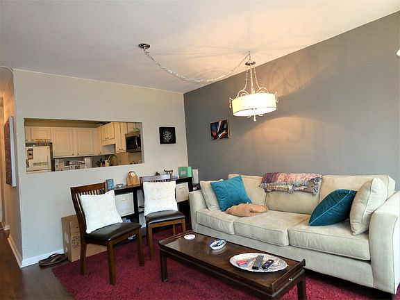 4th image of 211 E Ohio St APT 1812